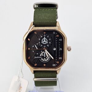 Men's Watch 42MM Black Dial Gold Case Date Indicator Green Canvas Band Strap‎